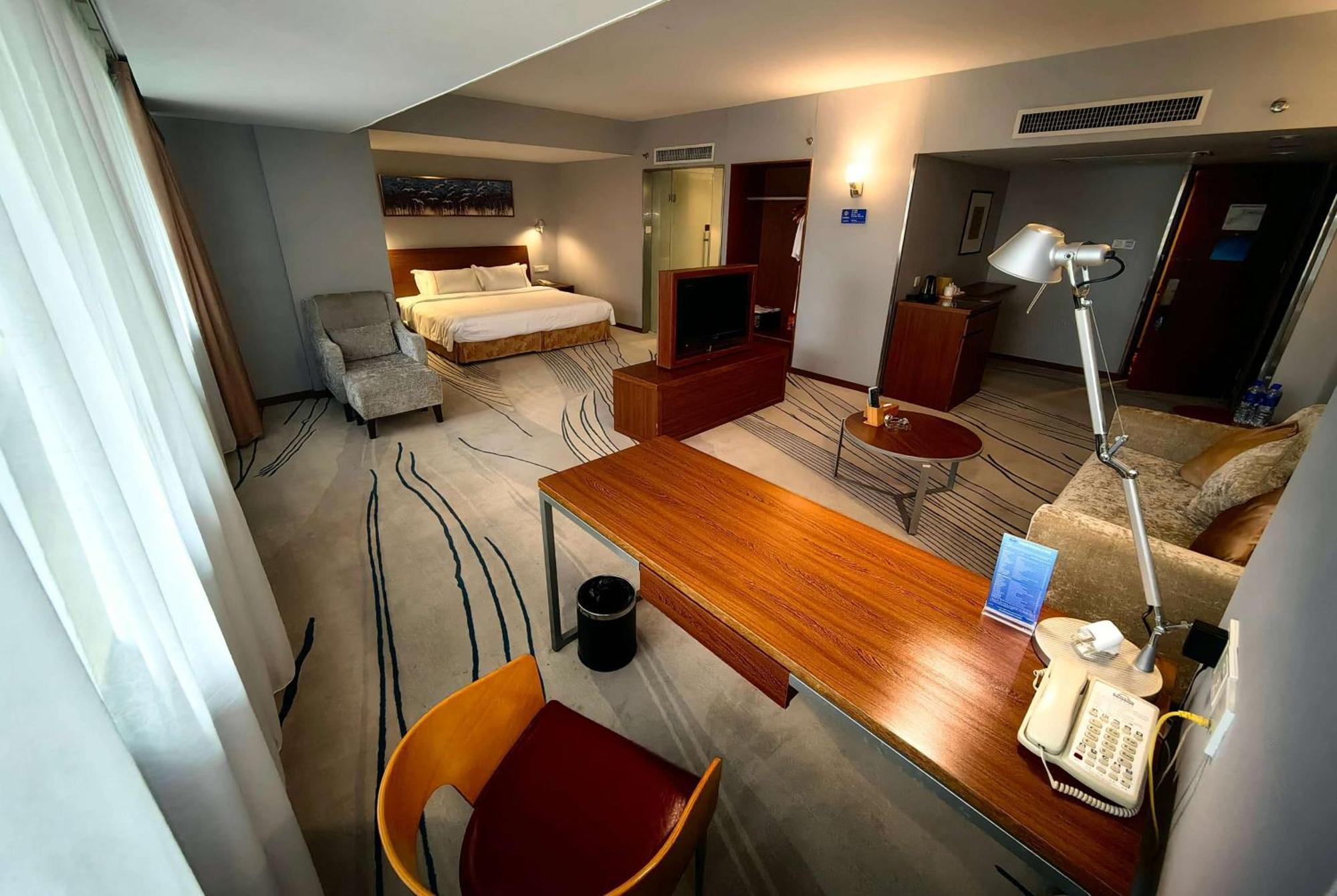 Days Inn Гуанджоу Екстериор снимка