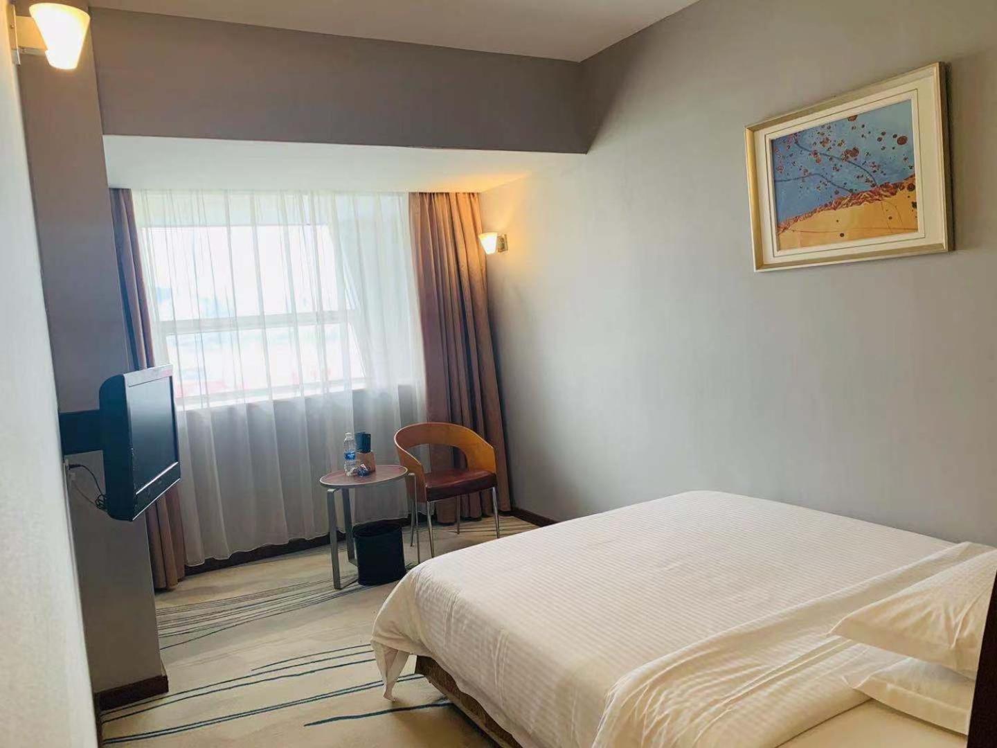 Days Inn Гуанджоу Екстериор снимка